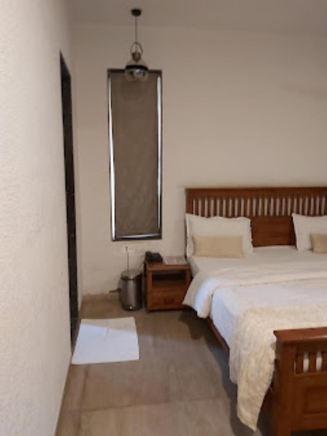 Wood Stock Acres Villa Resort Thane Eksteriør billede