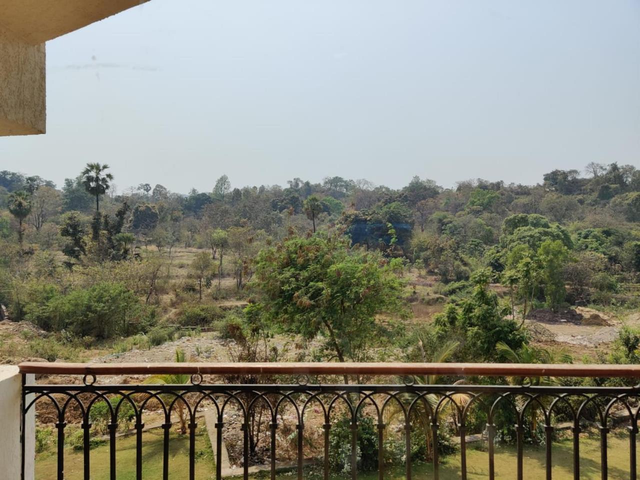 Wood Stock Acres Villa Resort Thane Eksteriør billede
