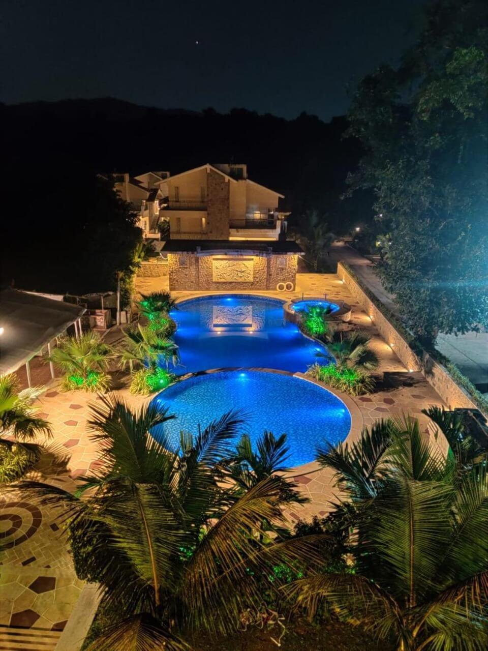 Wood Stock Acres Villa Resort Thane Eksteriør billede